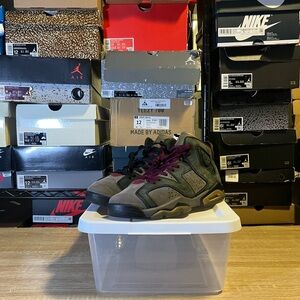 Jordan Kids Sneakers in Brown and Purple